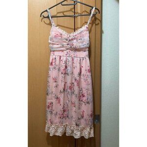 Cecilie Link, floral dress.